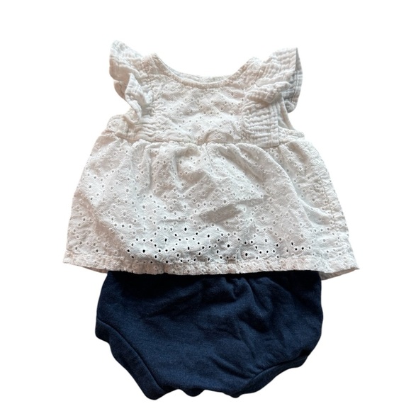 Cat & Jack 2-Piece Eyelet Top and Bloomer short Set outfit– Size 3-6 Months - Picture 1 of 11